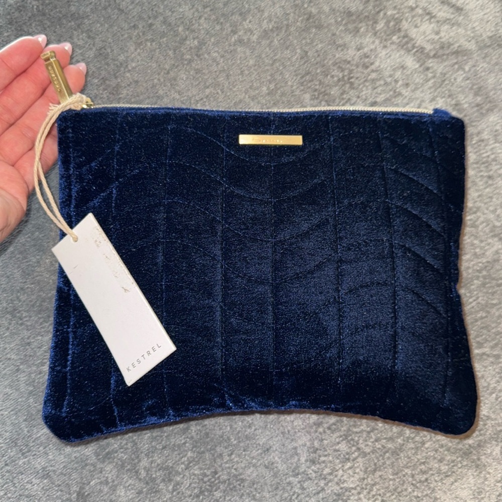 Kestrel- NWT  Navy Blue Velvet Quilted Pouch / Cosmetic Bag - Picture 2 of 10